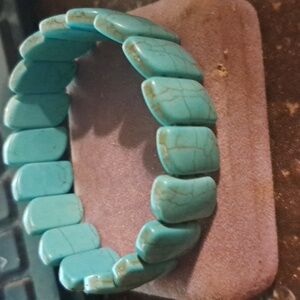 Howlite Stretch Bracelet